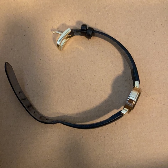 Kate spade leather watch - no longer functions - Picture 2 of 2